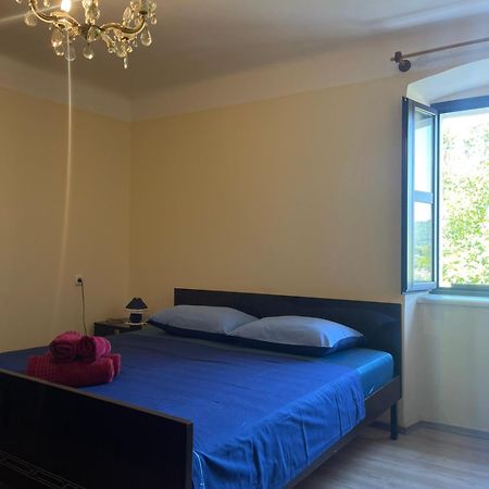 Crveni Apartman Cres Exteriör bild