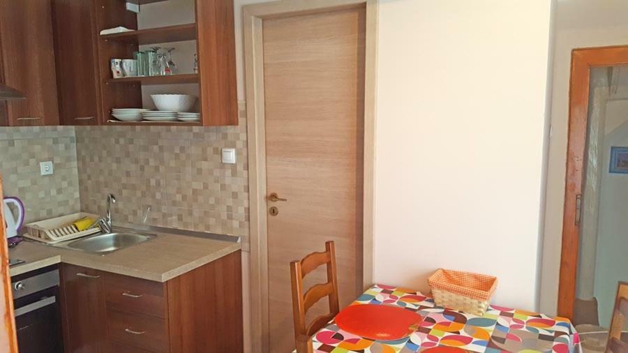 Crveni Apartman Cres Exteriör bild